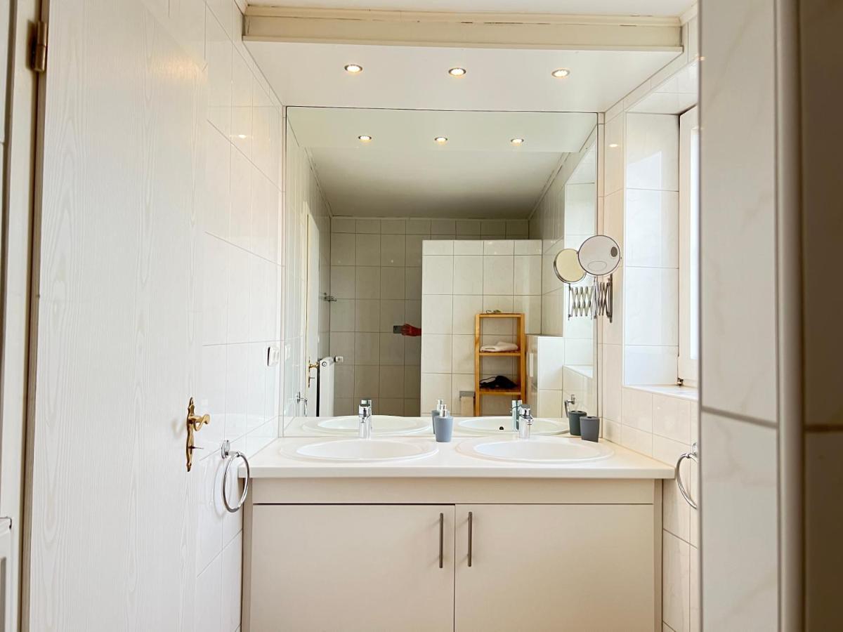 Der Schwan 7 - 3 Schlafzimmer - 2 Balkone - Zentral - 100 Qm Duren Екстер'єр фото