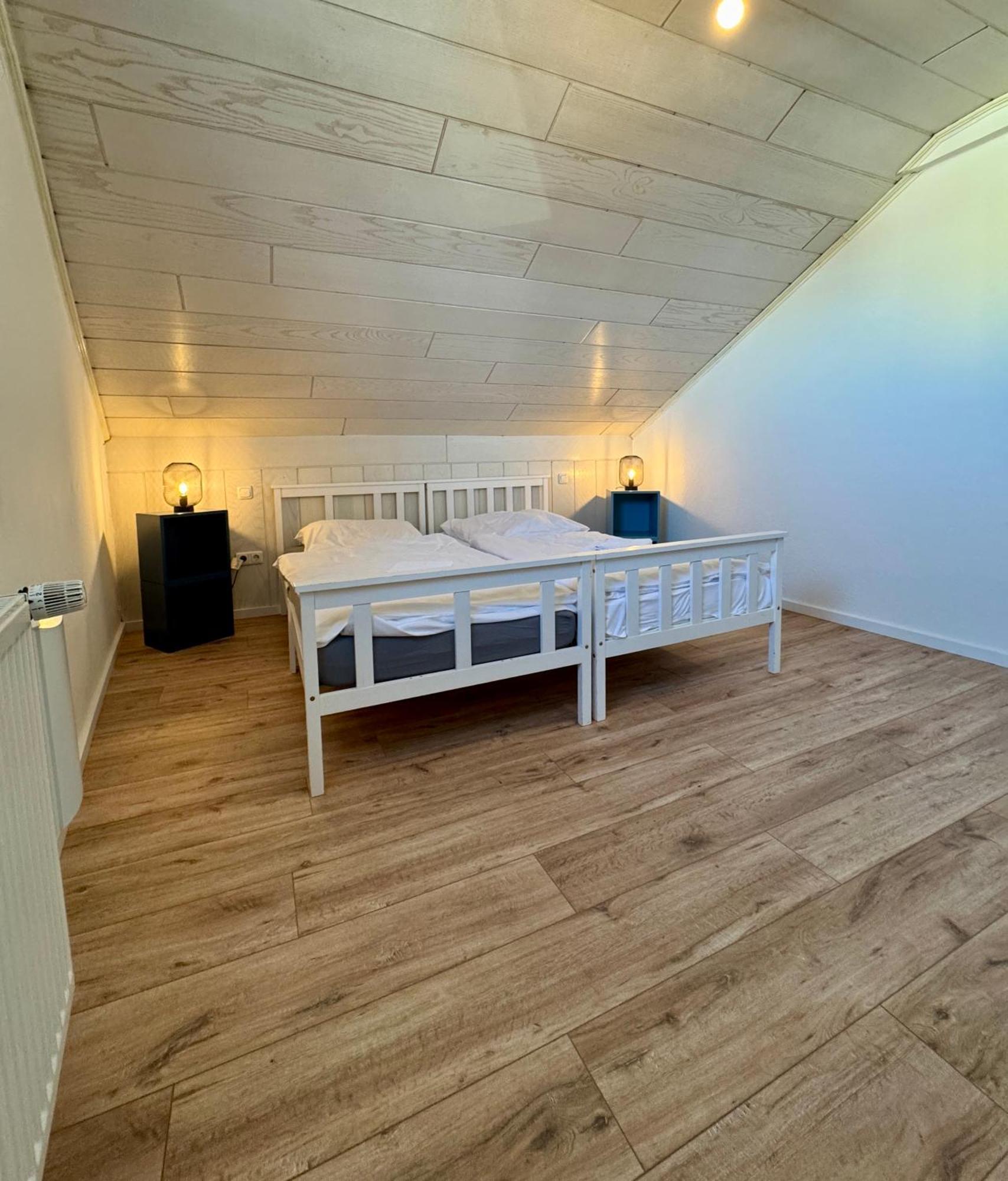 Der Schwan 7 - 3 Schlafzimmer - 2 Balkone - Zentral - 100 Qm Duren Екстер'єр фото